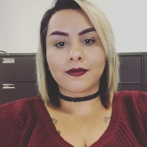 Meet your Posher, Monique